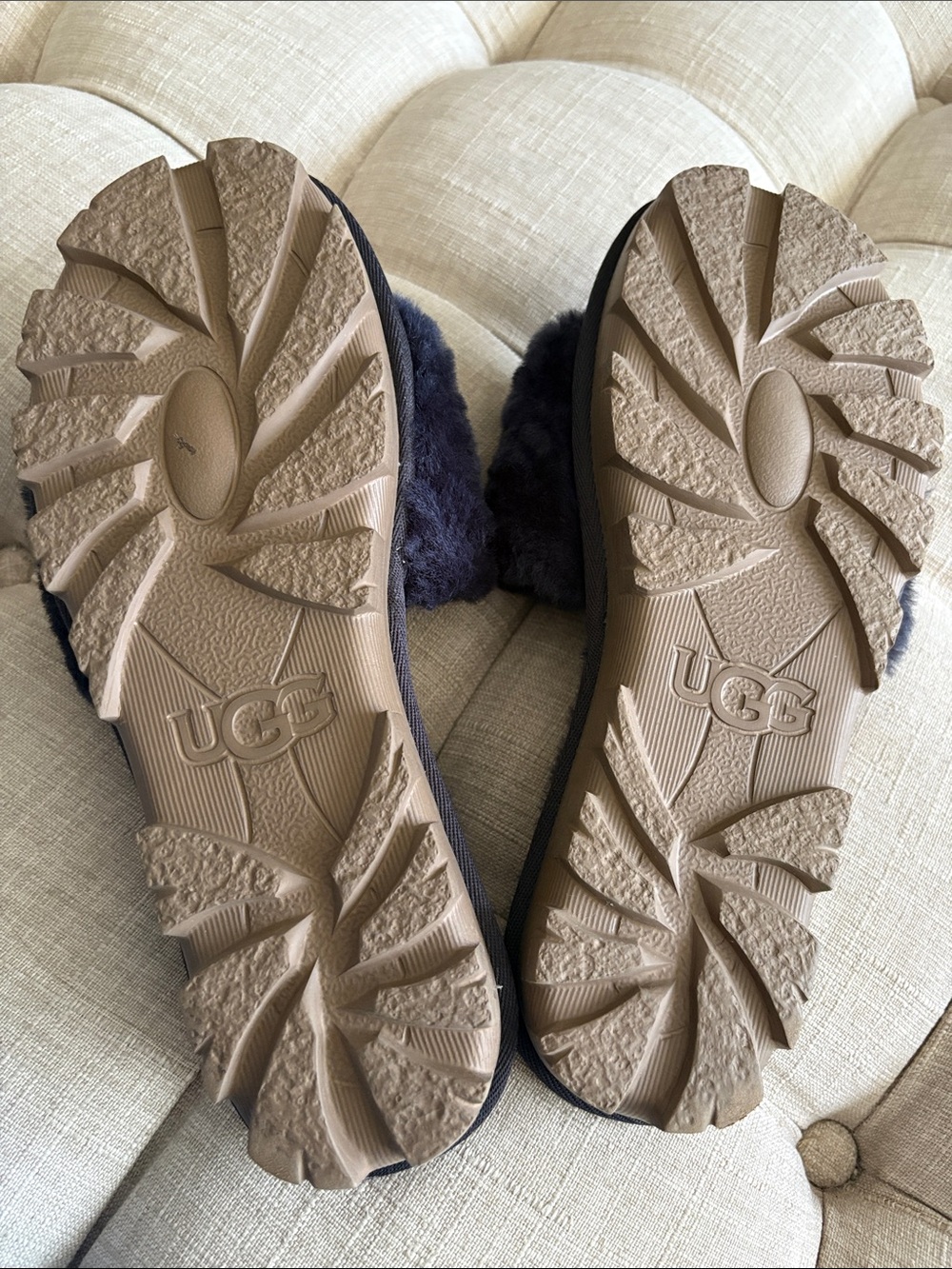 UGG Cozette Women's Grey Plush Slide Slippers - Picture 4 of 6